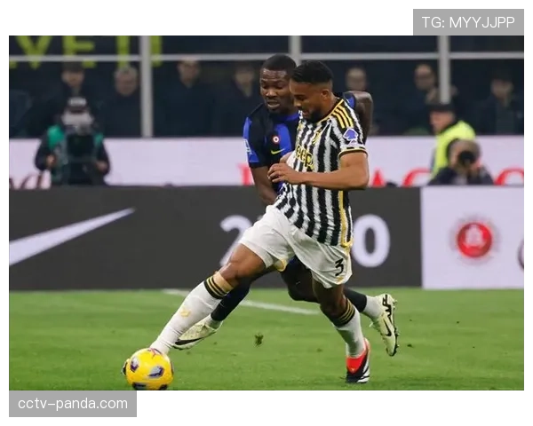 意甲焦点战突发,尤文图斯后卫布雷默伤退,球队被迫变阵